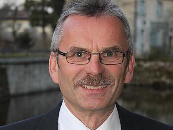 Kreisspielleiter Egon Grünbeck Foto: Hartmut Neubauer
