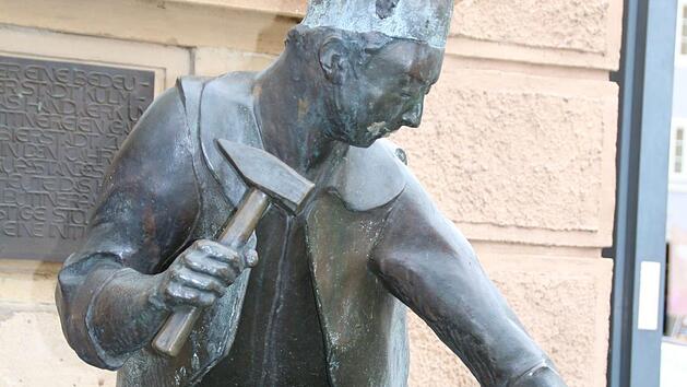 Das Büttner-Denkmal am MarktplatzKatrin Geyer