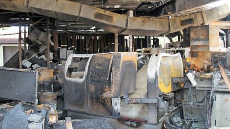 Vom Maschinenpark blieb nur Schrott. Foto: Archiv/Friedwald Schedel