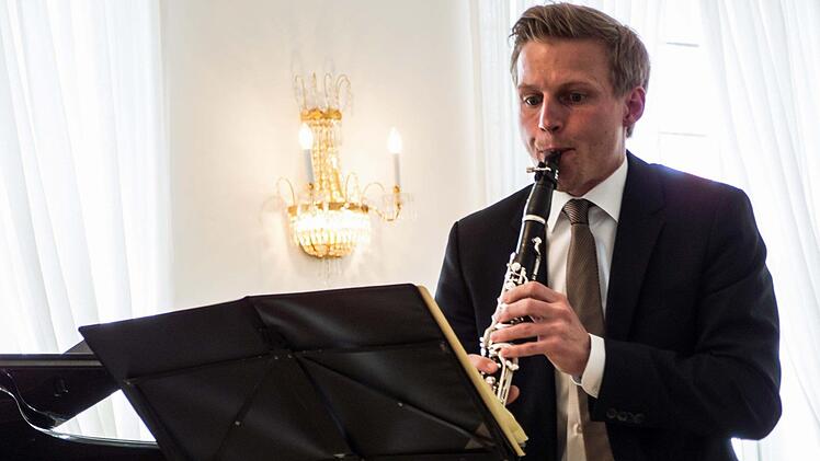 Philipp Grzondziel musizierte im "Haus des Gastes" in Bad Rodach.Foto: Jochen Berger