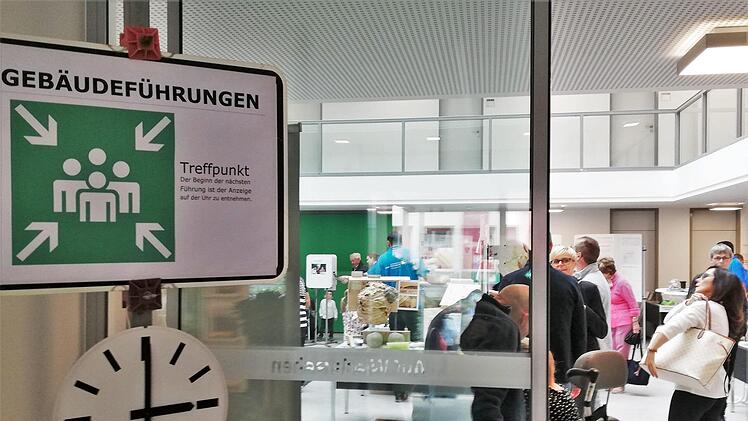 Stündlich wurden interessierte Besucher von Amtsmitarbeitern durch die Gebäude geführt.Sigismund von Dobschütz