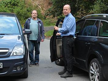 Harald Wahner (links) fährt täglich die Strecke, um zur Arbeit zu kommen, Christian Brandt, um seine Kinder in die Schule zu bringen. Foto: Schadeck