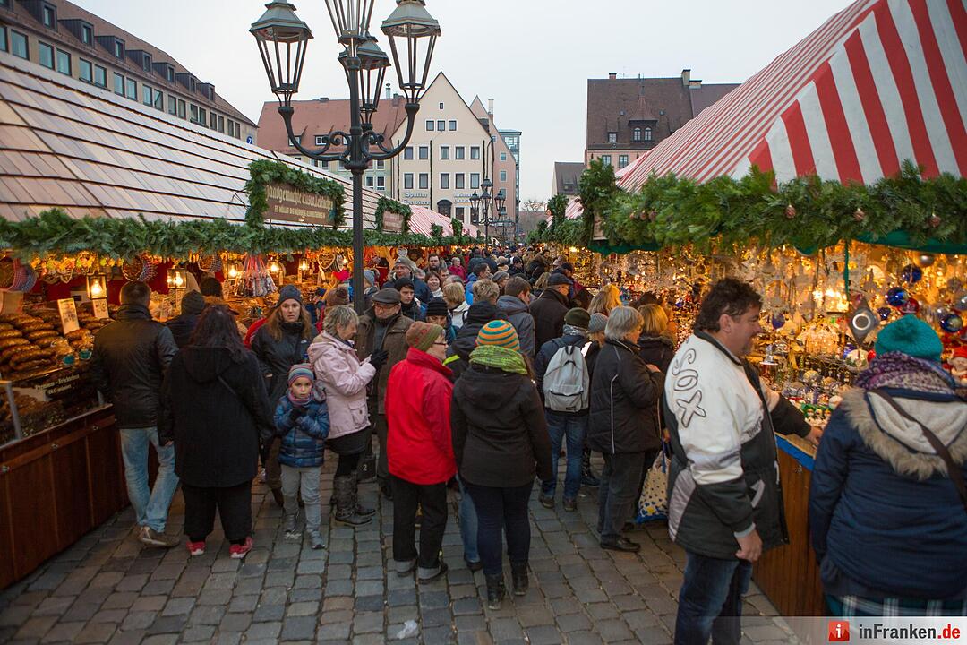Erste Eindrücke vom Christkindlesmarkt Nürnberg