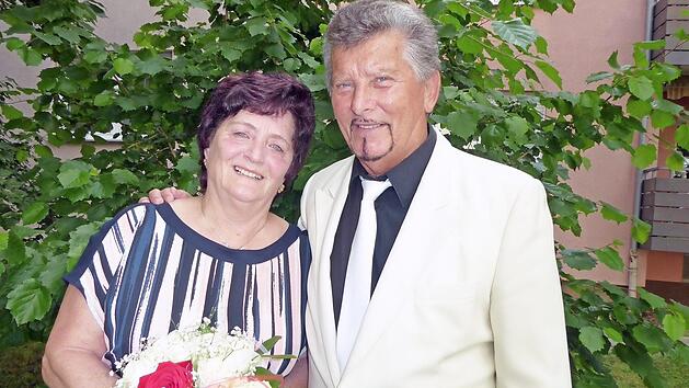 Karin und Hans Meisel feiern Goldene Hochzeit.  Foto: Heidi Amon