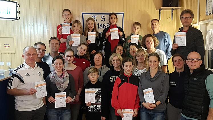 48 Teilnehmer erhielten beim TSV das Sportabzeichen.  Claudia R&ouml;ssler