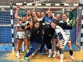 Rollentausch: Bei der SG Garitz/Nüdlingen wird mit Harun Tucovic auch mal der Trainer auf Händen getragen. Foto: SG