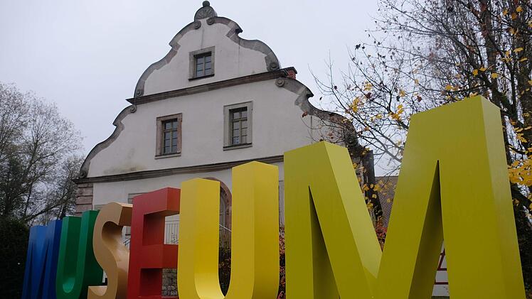 Schon von weitem ist zu erkennen, dass hier ein Museum ist. Gerd Schaar