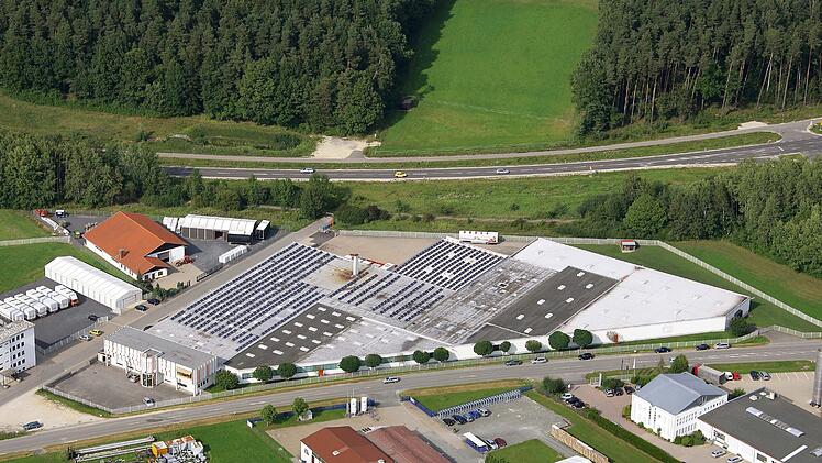 Weidhausen: F+S Polstermöbel meldet Insolvenz an - rund 90 Mitarbeiter bangen um Job
