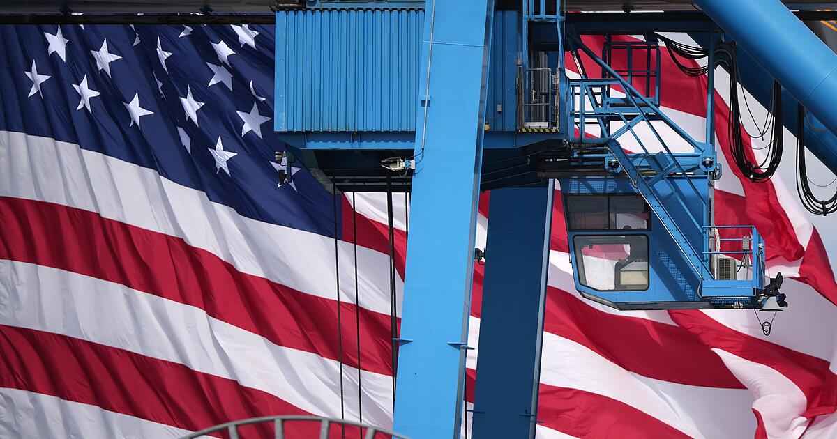Trumps-Z-lle-Deutsche-Exporte-in-die-USA-brechen-2025-ein