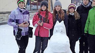 Die Höchstadter Austauschschüler fanden Zeit für Spaß im Schnee.