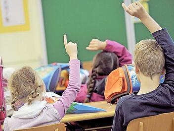 Für 551 Schüler im Landkreis Lichtenfels startet morgen der sogenannte Ernst des Lebens. Das sind 43 Schulanfänger mehr als im Vorjahr. Foto: Frank Leonhardt/dpa