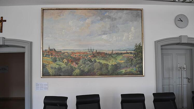 Von den späten 1930ern bis 2020 hing diese Bamberg-Ansicht von Fritz Bayerlein im Großen Sitzungssaal des Rathauses, Foto: Ronald Rinklef