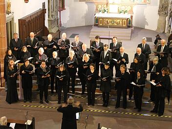 Der Kammerchor begeisterte auch bei seinem 30. Konzert die Besucher in der Eberner Stadtpfarrkirche.