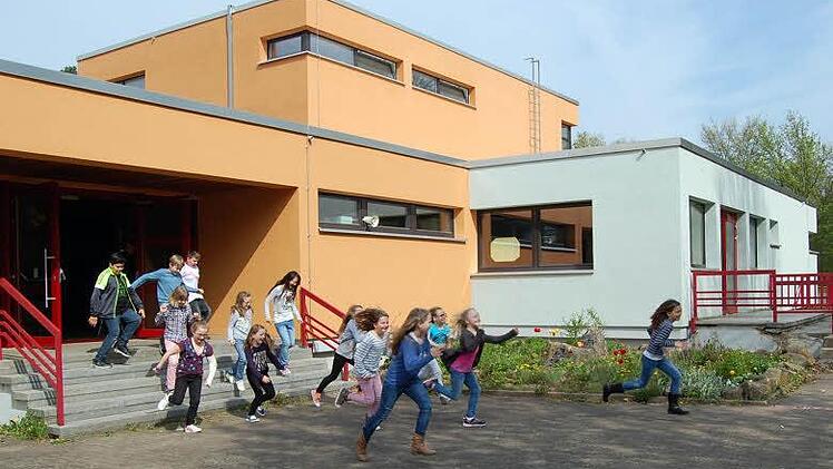 Geplante Brandschutzmaßnahmen in der Marktzeulner Schule können teuer werden. Foto: Andreas Welz