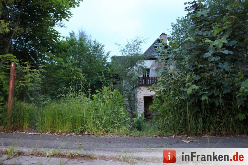 Brand in Wohhausruine in Mainleus