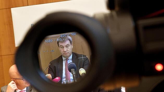 Finanzen im Fokus: Laut Finanzminister Markus S&ouml;der bezuschusst Bayern 2018 seine Kommunen mit einer Rekordsumme. Foto: Peter Kneffel, dpa