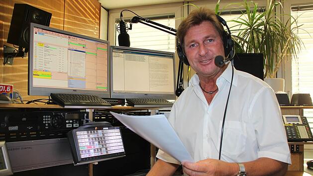 Rainer Ludwig im Studio von Radio PlassenburgFoto: Archiv/Stephan St&ouml;ckel