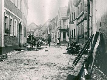 Hochwasser in der Kapellenstraße in Ebern 1913  privat