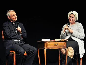 Erzbischof Ludwig Schick im Interview mit Nora GomringerJürgen Schabel