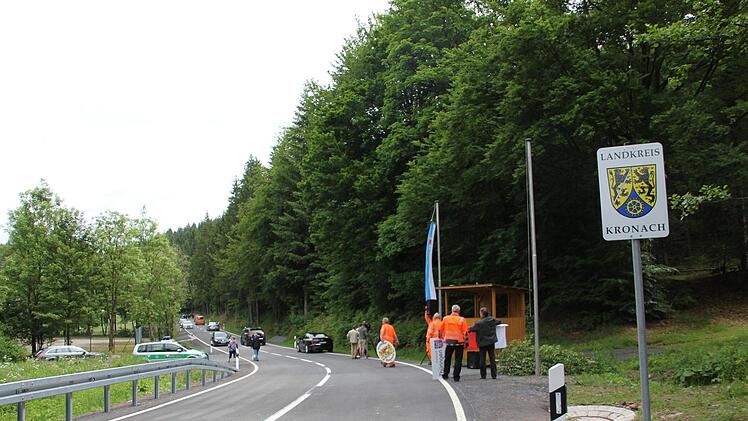 Die neue Straße auf der bayerischen Seite Foto: Veronika Schadeck