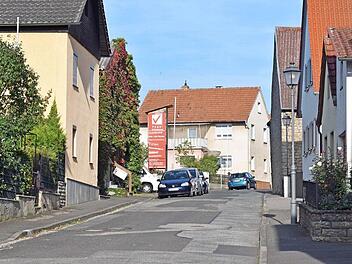 Der Kanal in der Linsengasse in Obertheres weist die größten Schäden der untersuchten Kanäle auf. Fotos: Ulrike Langer