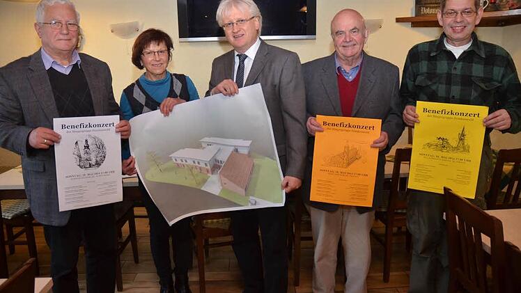 Die Verantwortlichen der Sängergruppe Frankenwald und der Lebenshilfe freuen sich auf die Benefizkonzerte (von links): Bernhard Zipfel (Vorsitzender Sängergruppe Frankenwald), Käthe Köhler (stellvertretende Vorsitzende Sängergruppe Frankenwald) und Wolfgang Palm (Geschäftsführer Lebenshilfe für Menschen mit Behinderung). Foto: Karl-Heinz Hofmann