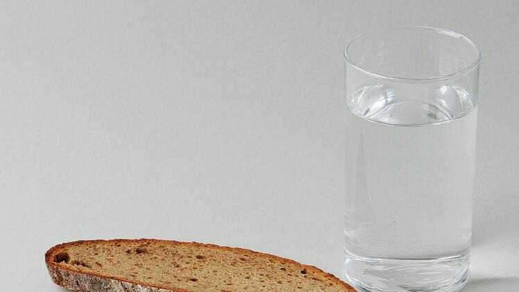 Wasser und Brot