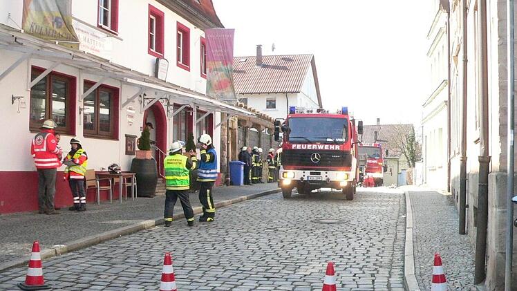 Beim  Einsatz am Sonntagnachmittag in der Fischergasse rückte die Kulmbacher Feuerwehr mit 22 Mann aus. Foto: Feuerwehr Kulmbach
