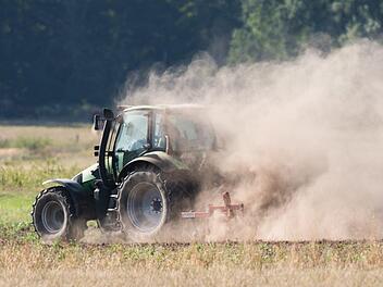 Der Deutsche Wetterdienst zog auf der Klima-Pressekonferenz Bilanz &uuml;ber das vergangene Jahr. Foto: Julian Stratenschulte/dpa