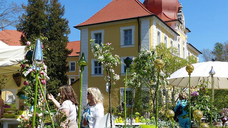 Wieder fand der Akzente-Haus-und-Garten-Markt im Areal von Schloss Thurn statt. Foto: Pauline Lindner