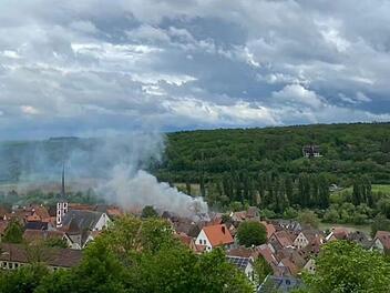 Frickenhausen: Alleinstehender verliert alles bei Brand