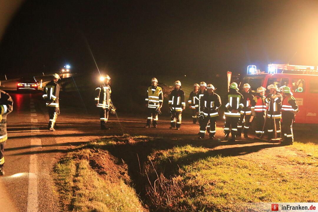 Auto überschlägt sich bei Frensdorf