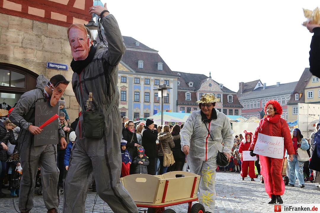 Gaudiwurm: Narren feiern in Coburg
