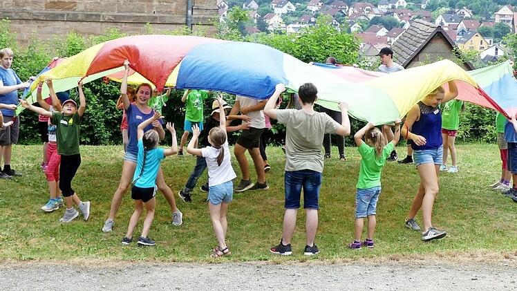Die Kids und ihre Betreuer hatten beim Dekanatskindertag in Trebgast viel Spaß.  Foto: Dieter Hübner