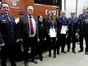 Bei der Feuerwehr Trebgast gab es Ehrungen: (von links) KBM Michel Morck, Bürgermeister Herwig Neumann, stellvertretende Landrätin Christina Flauder, Vorsitzende Kathrin Weigel, Harald Schoberth, KBI Jochen Lauterbach und Kommandant Gerhard Potzel.