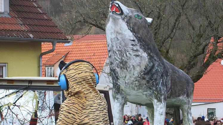 Wer hat Angst vor (Pappmaché)-Wolf? Winfried Ehling