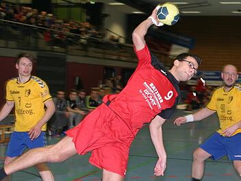Viel Durchschlagskraft zeigte auf dem Flügel Sebastian Görtler. Er traf viermal für sein Team. Foto: Dietz
