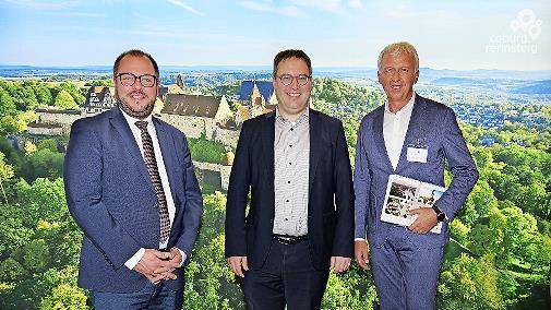 Feierten zehn Jahre Tourismusregion: Vorsitzender Landrat Sebastian Straubel, Regierungspr&auml;sident Florian Luderschmid, Gesch&auml;ftsf&uuml;hrer J&ouml;rg Steinhardt.