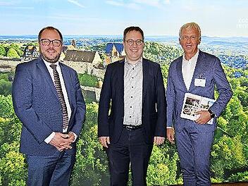 Feierten zehn Jahre Tourismusregion: Vorsitzender Landrat Sebastian Straubel, Regierungspräsident Florian Luderschmid, Geschäftsführer Jörg Steinhardt.