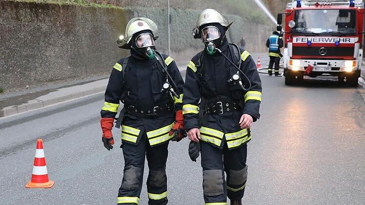 Gro&szlig;&uuml;bung der Kronacher Wehr im Mineral&ouml;lwerk Voitl&auml;nder Foto: Stefan Wicklein
