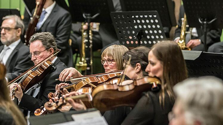 Foto: Jochen BergerImpressionen vom Sinfoniekonzert der "Musikfreunde Neustadt".