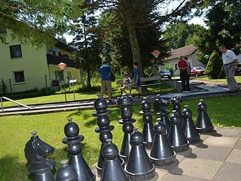 Auch die Minigolf- und Schachanlage sind gern angenommene Freizeitangebote und für die Nutzung durch die Bevölkerung offen. Foto: Hofmann