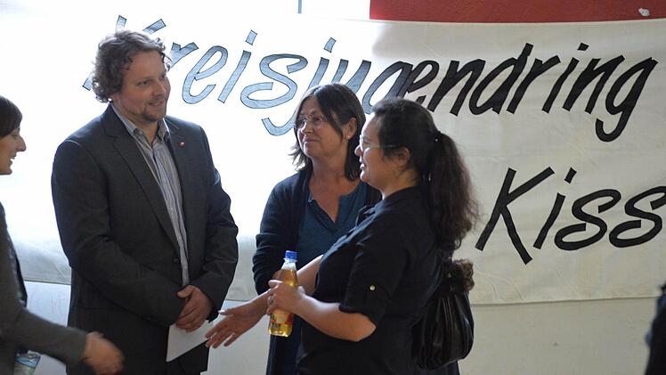 Björn Wortmann im Gespräch mit Besuchern.