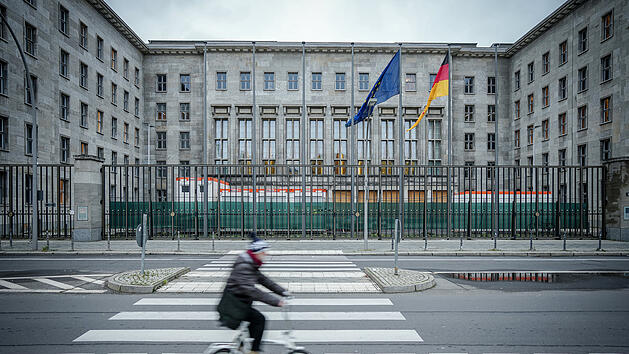 Debatte &uuml;ber Haushalt