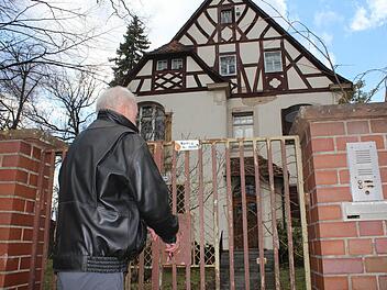 Der Investor hat bereits den Schlüssel für die Galstervilla. Er will wieder Leben in die historischen Mauern bringen. Foto: Andreas Dorsch