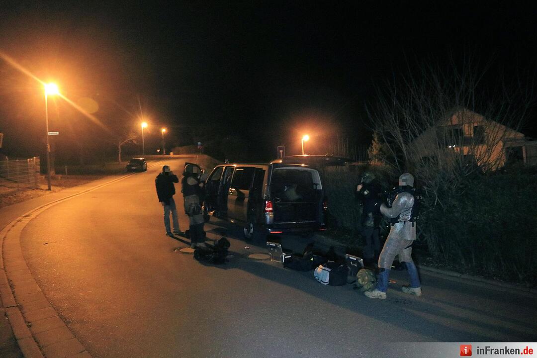 SEK-Einsatz in Ebermannstadt: Psychisch Kranker bedroht Notarzt mit Messer