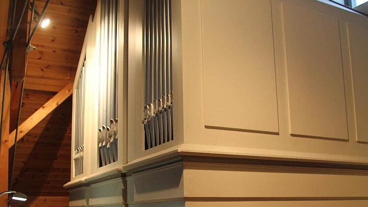 Ausgestattet ist die alte pneumatische Kegelladenorgel mit 621 Pfeifen. Eine Besonderheit ist die Kegelladenmechanik. Foto: Sonja Adam