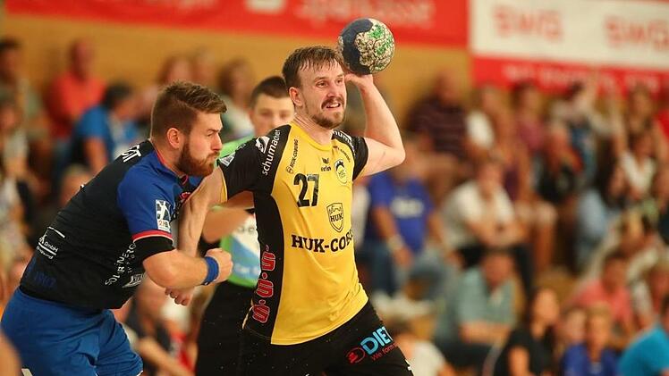 Auf dem Weg zu alter Stärke: Coburgs Rückraumakteur Pontus Zetterman (mit Ball) Foto: René Weiß