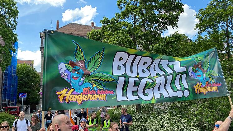 Global Marijuana March Nürnberg: Cannabis-Parade mit Hunderten Demonstranten - Bilderstrecke