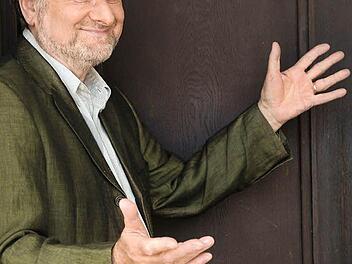 Sir Roger Norrington wird das Konzert der Bamberger Symphoniker am 14. März dirigieren.  Foto: Archiv